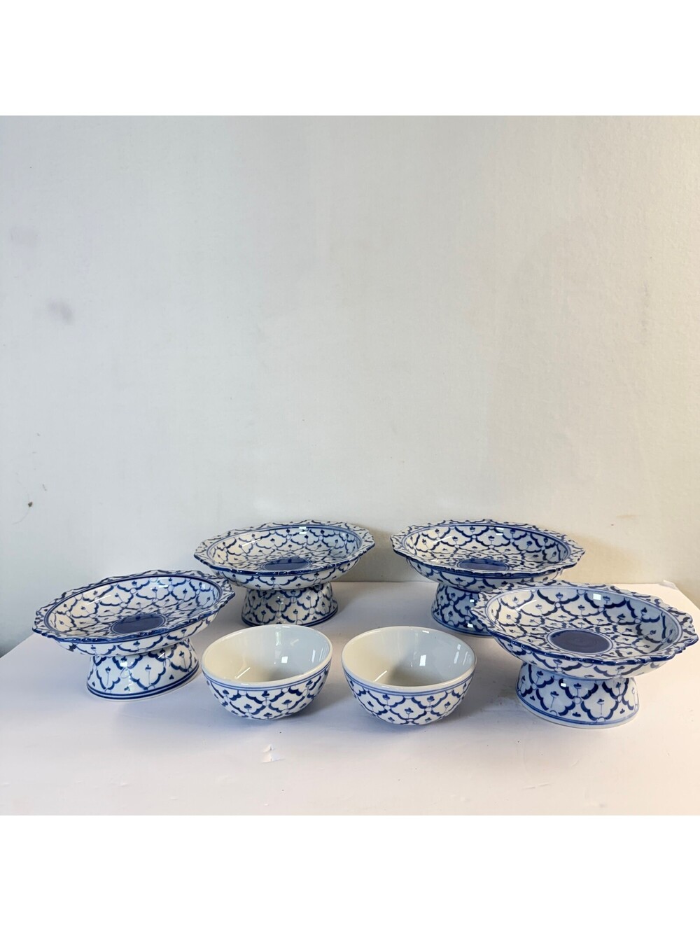 Set of 6 Blue & White Thai Style Pedestal Bowls & Small Bowls Storage B-13